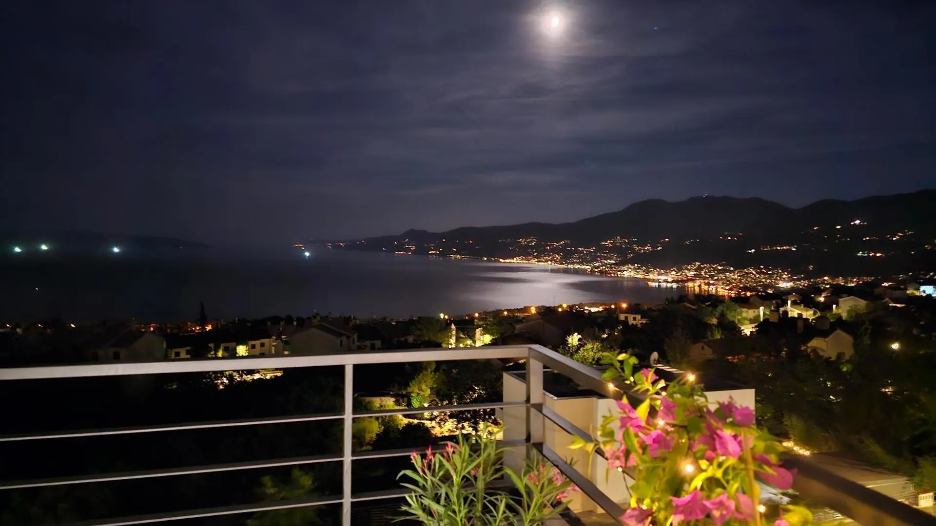 The View 180 - Cozy Panorama Apartment Kastav Croatia
