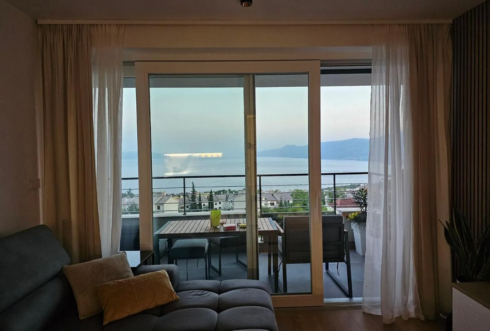The View 180 - Cozy Panorama Apartment Kastav
